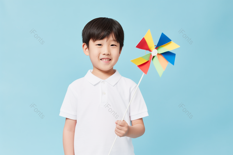 亚洲拿着玩具风车的小男孩,高清,摄影图,摄影图片,图片大全,摄影图免费下载